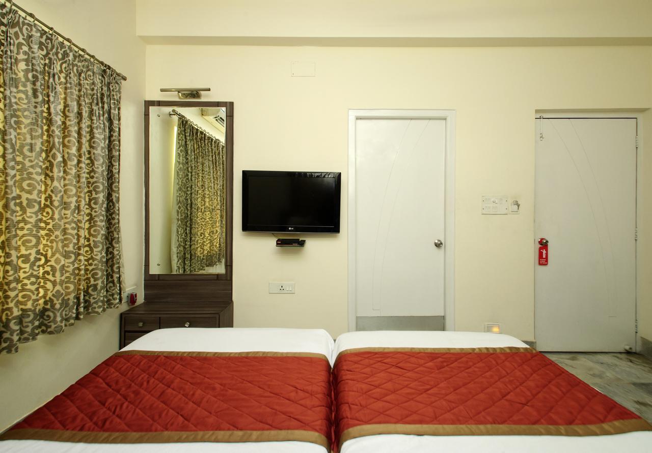 OYO 3573 Abcos Guest House Calcuta Exterior foto